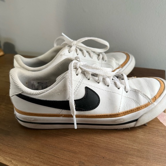 Nike Court Legacy Next Nature shoes 4Y - Picture 5 of 8